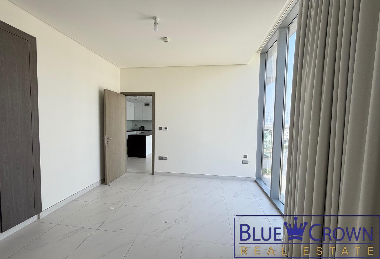 Downtown view lower price 1 Bed photo 9
