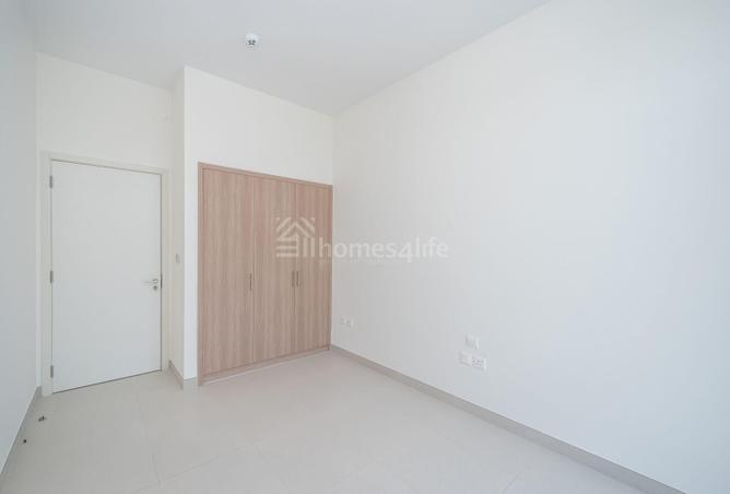 100830481 - Property Image 3