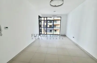 Apartment - 1 Bedroom - 2 Bathrooms for rent in Jumeirah Garden City - Al Satwa - Dubai