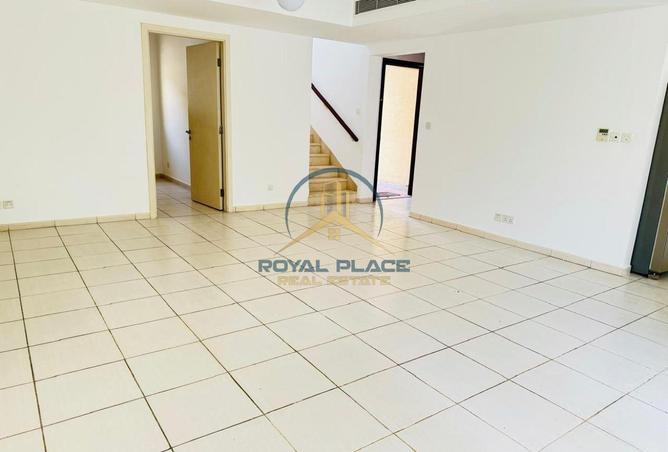 82801625 - Property Image 2