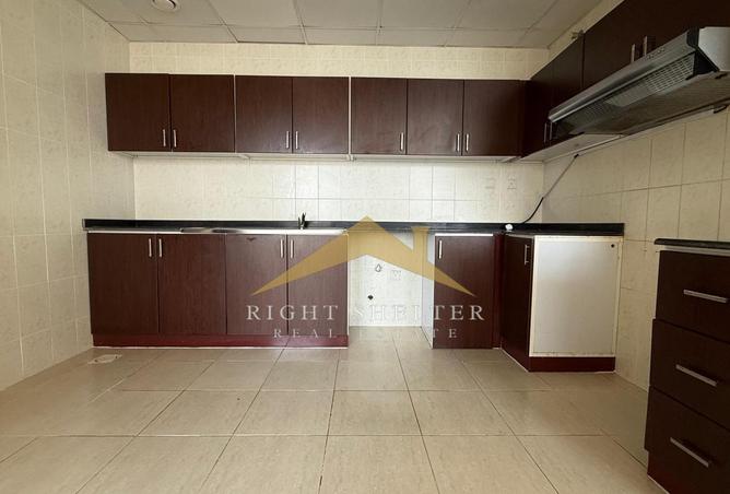 73874329 - Property Image 3