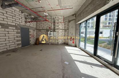 Shop - Studio - 1 Bathroom for rent in Azizi Riviera 42 - Azizi Riviera - Meydan One - Meydan - Dubai