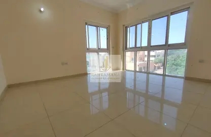Villa - 5 Bedrooms - 6 Bathrooms for rent in Mushrif Park - Al Mushrif - Abu Dhabi