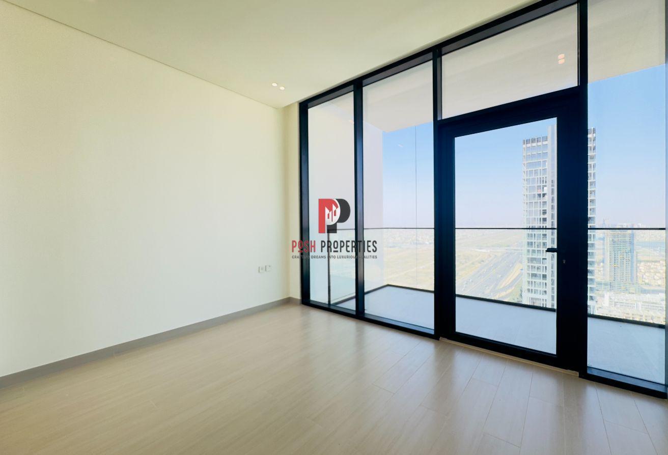 Spacious 1BHK | Unfurnished Unit | Skyline view photo 10