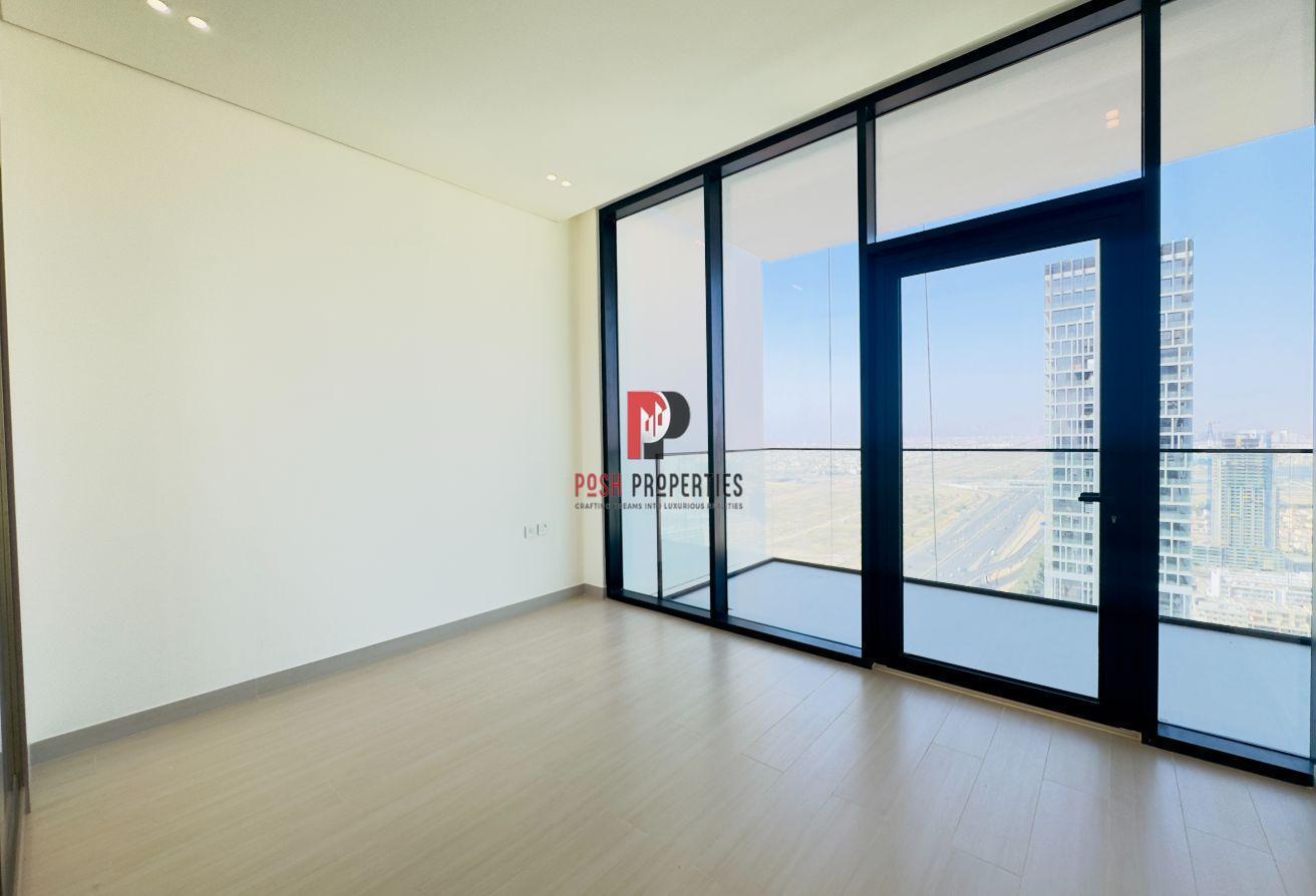 Spacious 1BHK | Unfurnished Unit | Skyline view photo 16