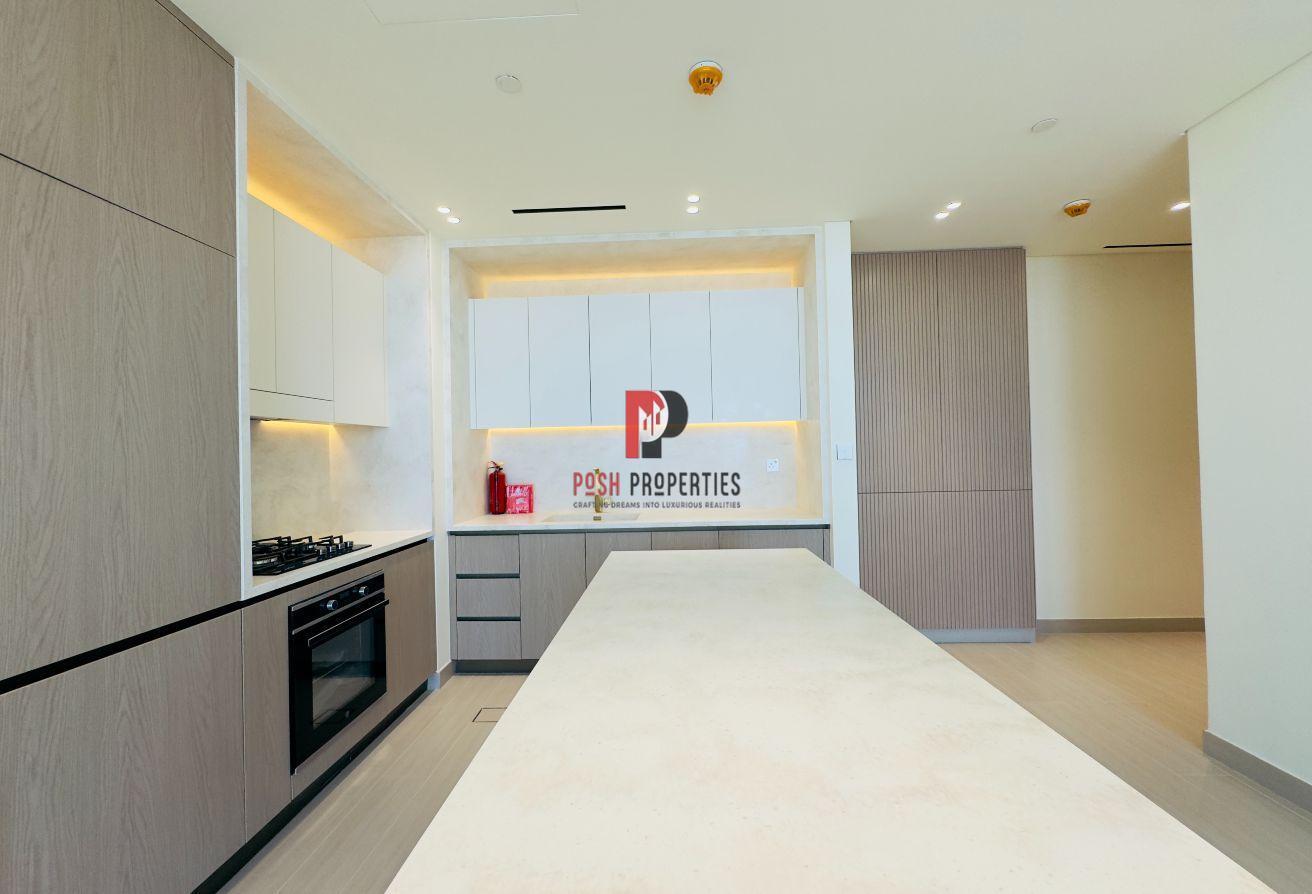 Spacious 1BHK | Unfurnished Unit | Skyline view photo 8
