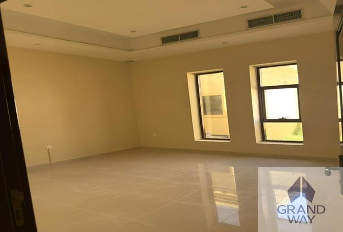 82791039 - Property Image 3