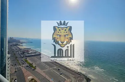 شقة - 3 غرف نوم - 4 حمامات للايجار في مساكن كورنيش عجمان - طريق كورنيش عجمان - عجمان