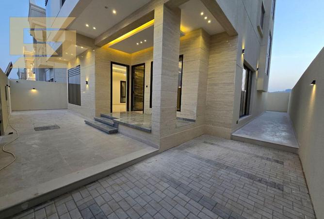 122913038 - Property Image 3