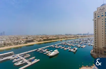 Apartment - 3 Bedrooms - 4 Bathrooms for sale in Marina Residences 4 - Marina Residences - Palm Jumeirah - Dubai