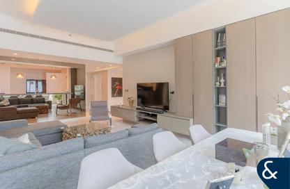 Apartment - 3 Bedrooms - 4 Bathrooms for sale in Marina Residences 4 - Marina Residences - Palm Jumeirah - Dubai