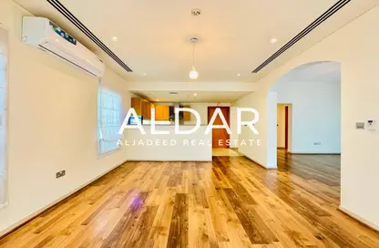 Villa - 2 Bedrooms - 4 Bathrooms for rent in District 16L - Jumeirah Village Circle - Dubai