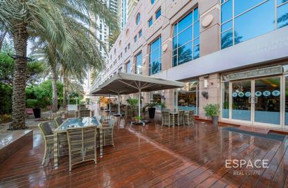 Retail - Studio - 1 Bathroom for rent in Marriott Harbour Hotel and Suites - Dubai Marina - Dubai