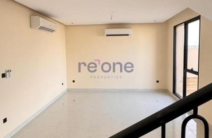 Villa - 4 Bedrooms - 6 Bathrooms for rent in Al Aweer 1 - Al Aweer - Dubai Villa - 4 Bedrooms - 6 Bathrooms for rent in Al Aweer 1 - Al Aweer - Dubai