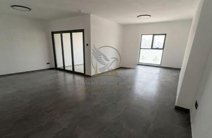 Apartment - 3 Bedrooms - 5 Bathrooms for rent in Al Majaz 3 - Al Majaz - Sharjah Apartment - 3 Bedrooms - 5 Bathrooms for rent in Al Majaz 3 - Al Majaz - Sharjah