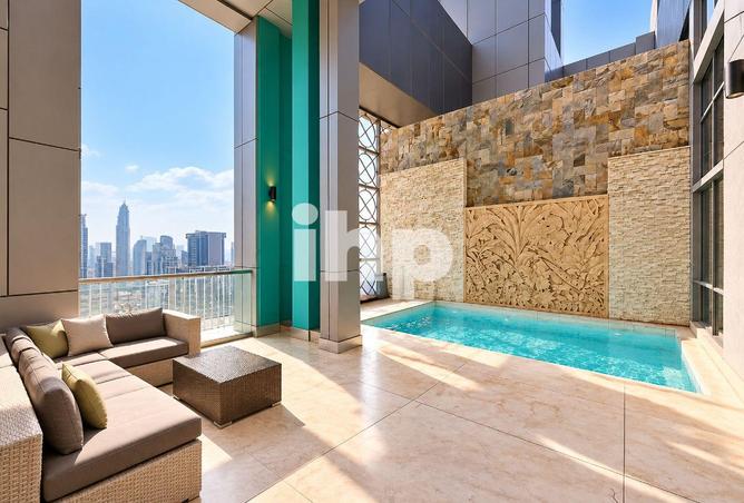 4-bed penthouse in Executive Tower J · Private pool — photo 2