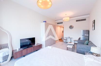 Apartment - Studio - 1 Bathroom for rent in SOL Bay - Business Bay - Dubai
