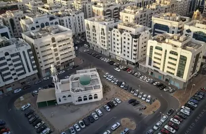 عمارة بالكامل - 8 غرف نوم - 5 حمامات للبيع في الخالدية - أبوظبي عمارة بالكامل - 8 غرف نوم - 5 حمامات للبيع في الخالدية - أبوظبي