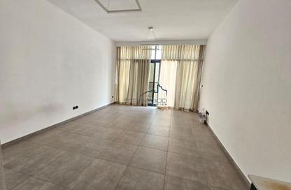 Apartment - Studio - 1 Bathroom for rent in V2 - Dubai Sports City - Dubai