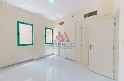 شقة - غرفة نوم - 2 حمامات للايجار في جولدن ساندز 12 - منخول - بر دبي - دبي