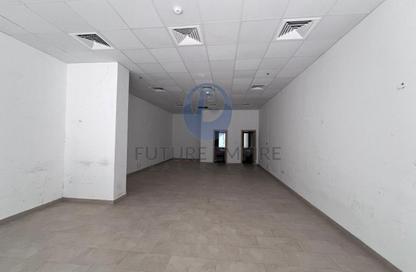 Shop - Studio - 1 Bathroom for rent in Haas Building - Jumeirah Garden City - Al Satwa - Dubai