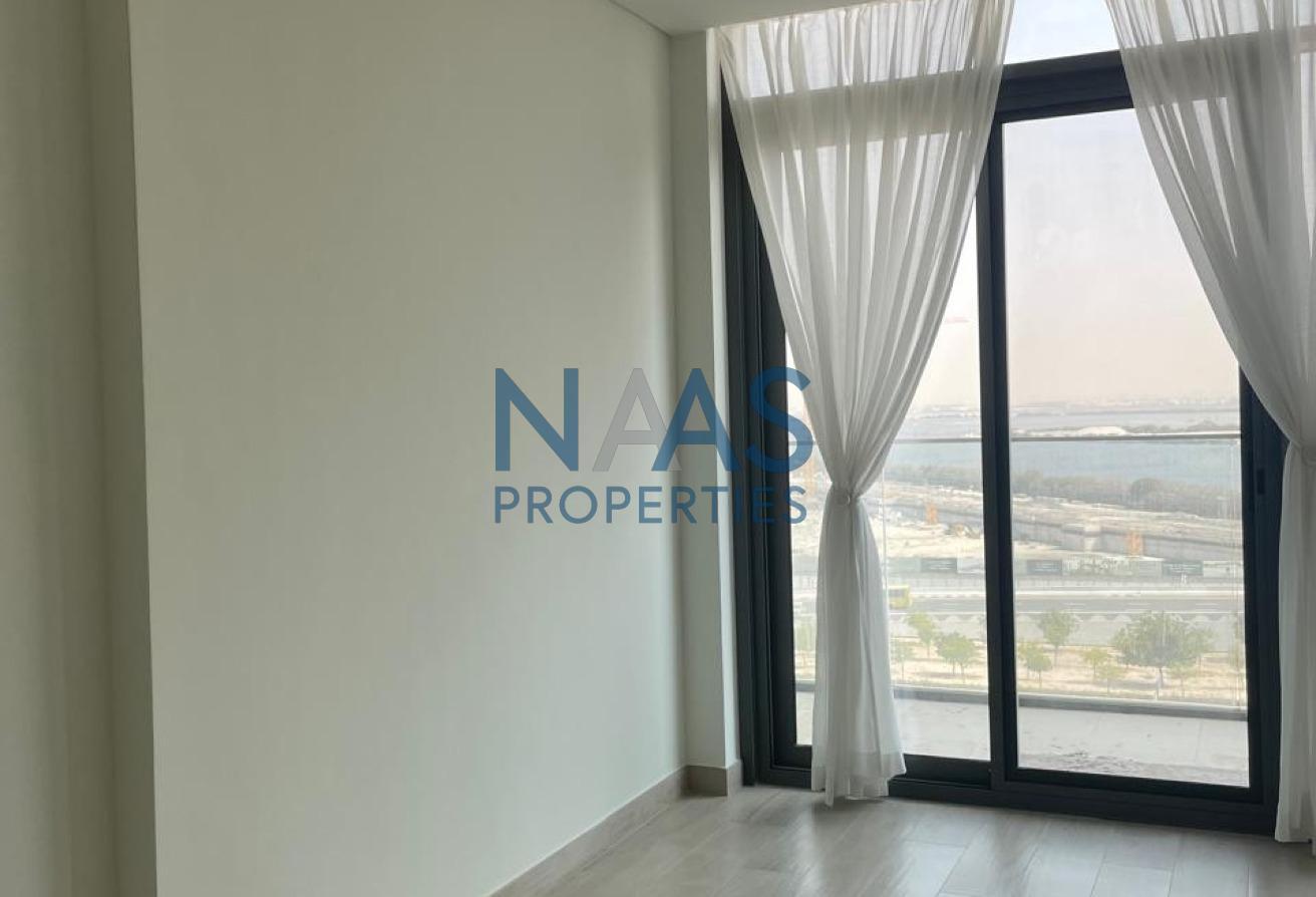 Water Views | Elegant 1 Bedroom | Rent Now! photo 4