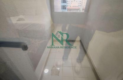 Apartment - 2 - 2 for rent in Tourist Club Area - Abu Dhabi