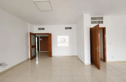 شقة - 3 غرف نوم - 4 حمامات للايجار في برج الفطيم - منطقة الرقة - ديرة - دبي شقة - 3 غرف نوم - 4 حمامات للايجار في برج الفطيم - منطقة الرقة - ديرة - دبي