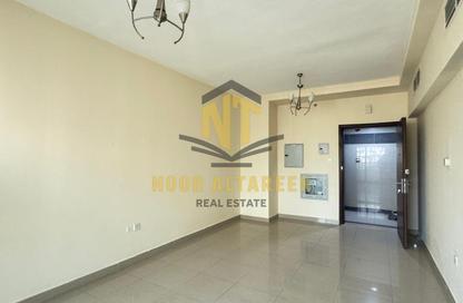 Apartment - 1 - 1 for rent in New Al Taawun Road - Al Taawun - Sharjah