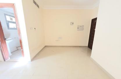 Apartment - Studio - 1 for rent in Fire Station Road - Muwaileh - Sharjah Apartment - Studio - 1 for rent in Fire Station Road - Muwaileh - Sharjah