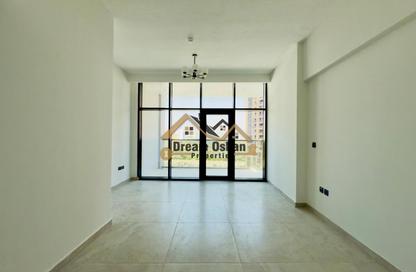 Apartment - 2 Bedrooms - 3 Bathrooms for rent in Sama Al Jaddaf - Al Jaddaf - Dubai