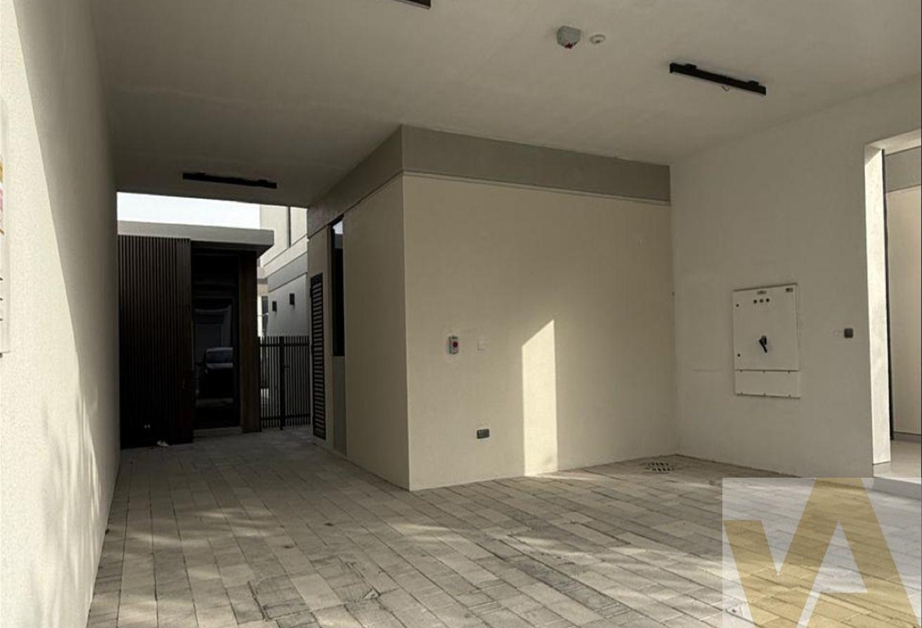 Ready to Move| Brand New| Huge Plot Closed Kitchen photo 25