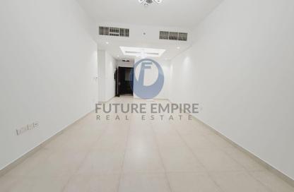 Apartment - 2 Bedrooms - 3 Bathrooms for rent in Airport Road Area - Al Garhoud - Dubai