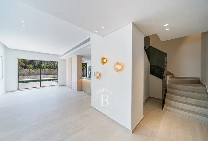 164563288 - Property Image 3