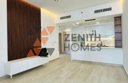 Apartment - 1 Bedroom - 2 Bathrooms for rent in The East Crest by Meteora - District 17 - Jumeirah Village Circle - Dubai