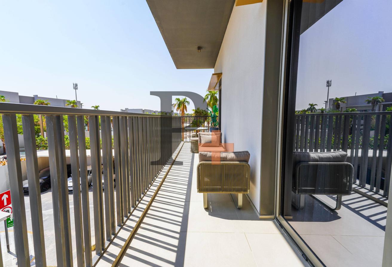 Fully Furnished | Multiple cheques |First Floor |Vacant photo 11