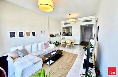 Apartment - 1 Bedroom - 2 Bathrooms for sale in SOL Bay - Business Bay - Dubai