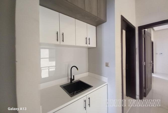 78582934 - Property Image 3