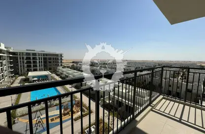 Apartment - 2 Bedrooms - 2 Bathrooms for rent in Holland Gardens - Town Square - Dubai