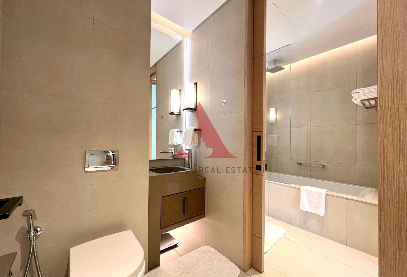Canal+Sea View | Bills Incl | Short-Term Available photo 13