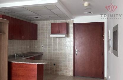 Apartment - Studio - 1 for rent in New Dubai Gate 2 - JLT Cluster A - Jumeirah Lake Towers - Dubai Apartment - Studio - 1 for rent in New Dubai Gate 2 - JLT Cluster A - Jumeirah Lake Towers - Dubai