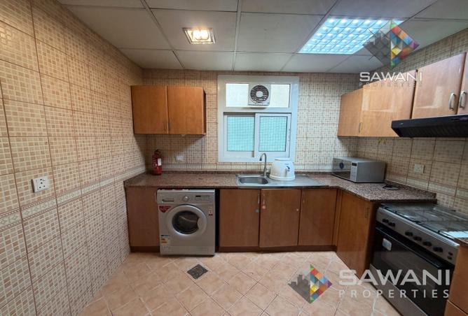 DSO | Family Bldg | Spacious 1BR | Sep Kitchen photo 3