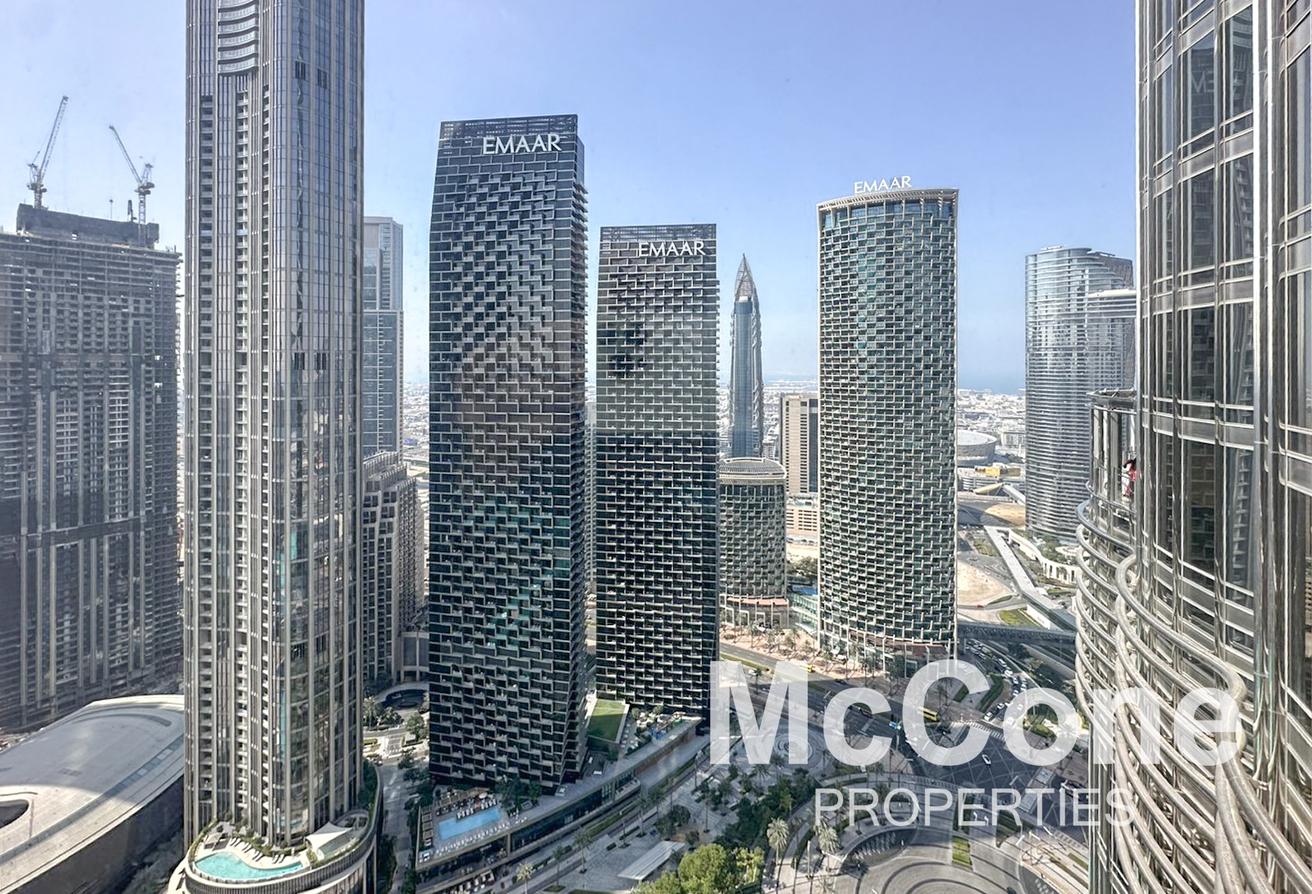 Prime Location | Modern | Spacious photo 12