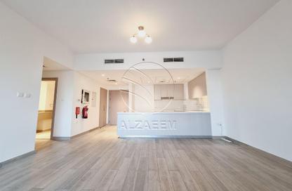 Apartment - 3 Bedrooms - 3 Bathrooms for sale in Waters Edge - Yas Island - Abu Dhabi