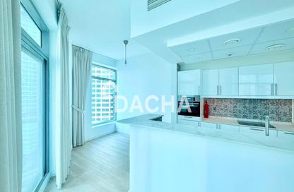 Apartment - 1 Bedroom - 2 Bathrooms for rent in Fairfield Tower - Park Island - Dubai Marina - Dubai