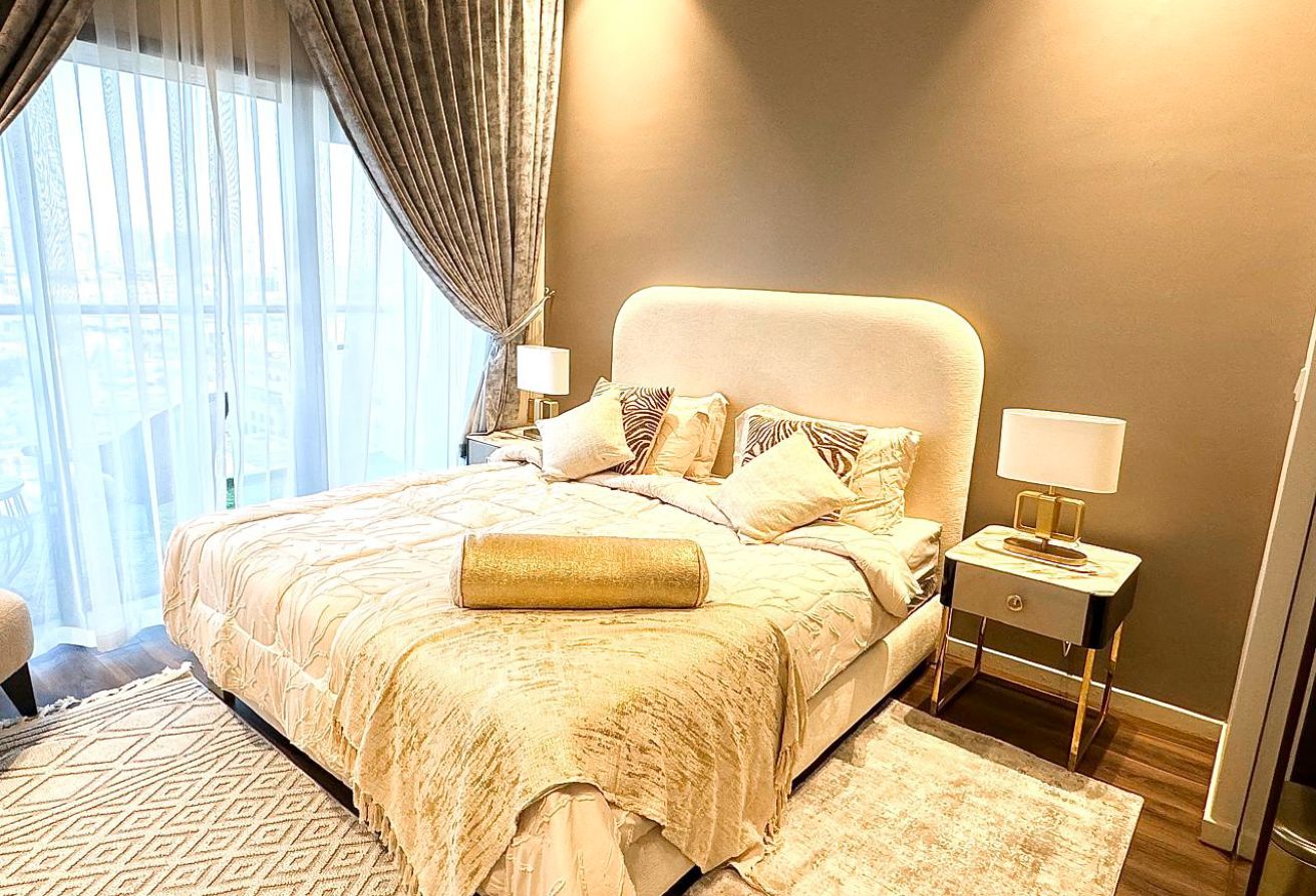Luxury Furniture | Prime Location | Spacious