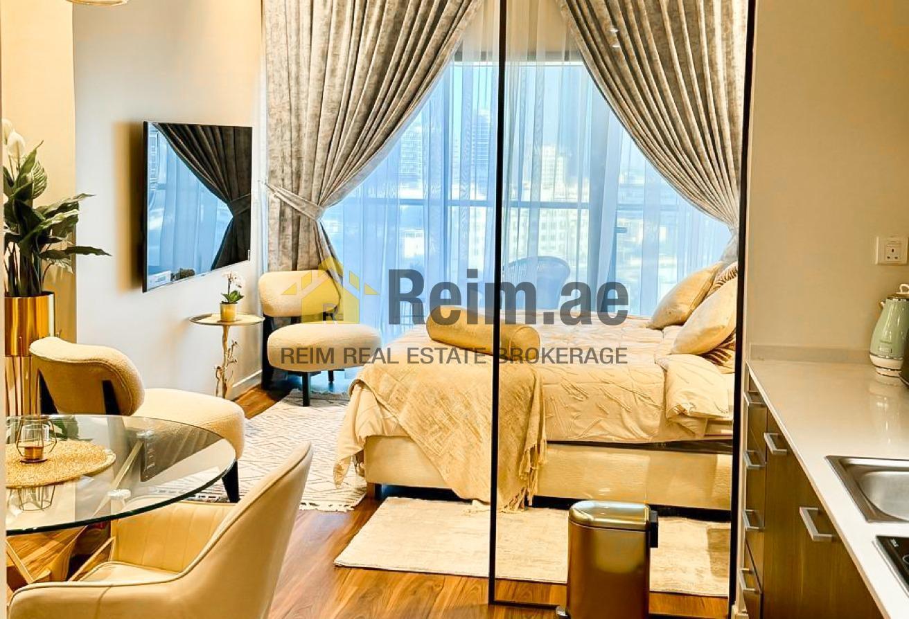 Luxury Furniture | Prime Location | Spacious photo 8