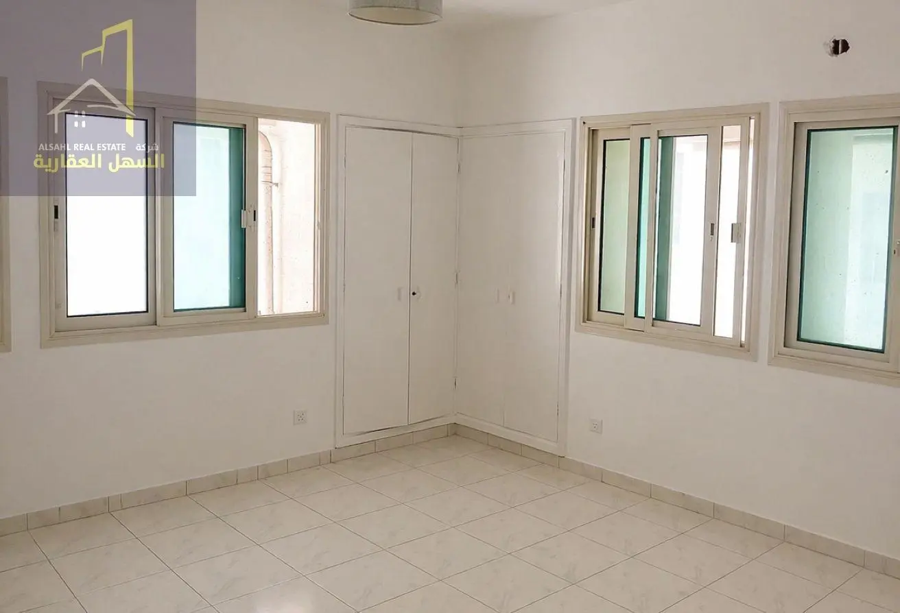 72720316 - Property Main Image