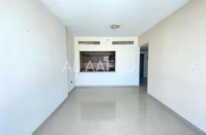 Apartment - 2 Bedrooms - 2 Bathrooms for rent in Al Khan Corniche - Al Khan - Sharjah