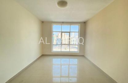 Apartment - 2 Bedrooms - 2 Bathrooms for rent in Al Khan Corniche - Al Khan - Sharjah